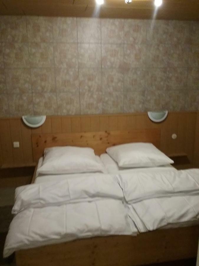 See Lord Hotel 凯撒斯劳滕 外观 照片