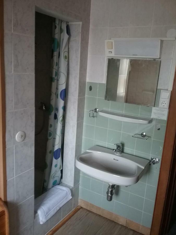 See Lord Hotel 凯撒斯劳滕 外观 照片